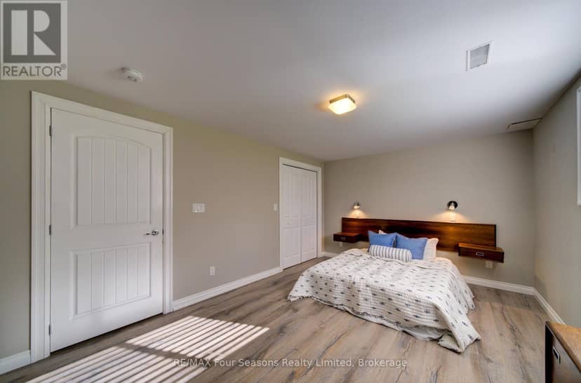 212 Pearson Street — photo 36 of 40