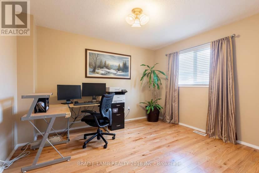 8 Burnley Place — photo 4 of 33