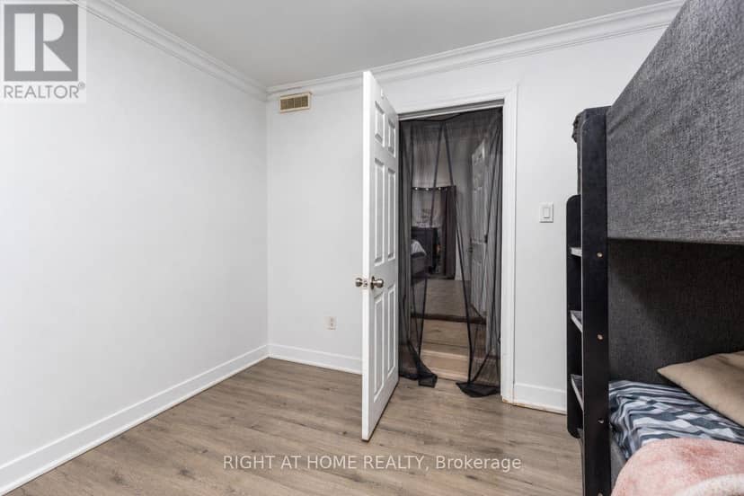 179 Wilson Street — photo 14 of 15