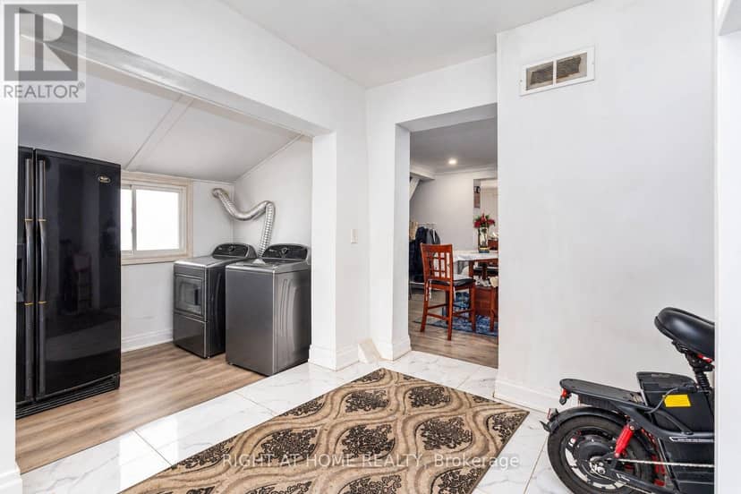 179 Wilson Street — photo 8 of 15