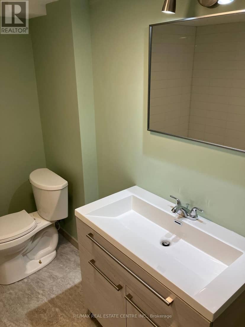 221 Owen Sound Street — photo 33 of 40