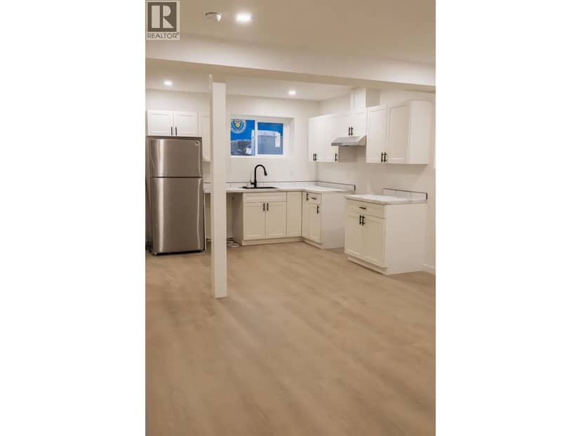 2260 VICTORIA STREET, Prince George, photo 2