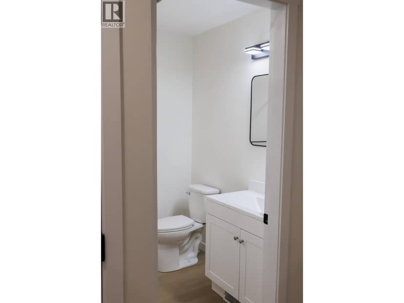 2260 VICTORIA STREET, Prince George, photo 5
