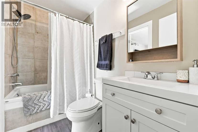27 Erin Grove Close SE — photo 22 of 40