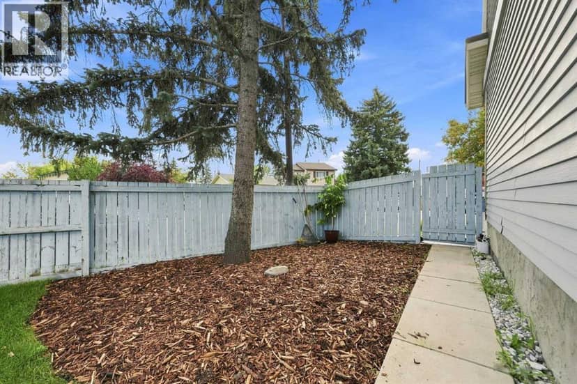27 Erin Grove Close SE — photo 36 of 40