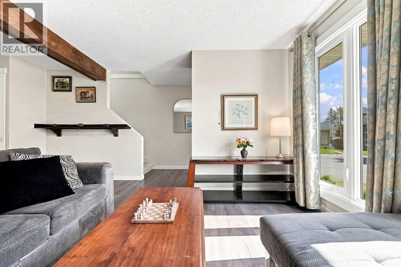 27 Erin Grove Close SE, Calgary, photo 4