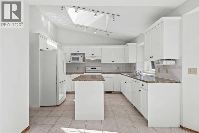 707 Hawkside Mews NW, Calgary, photo 6