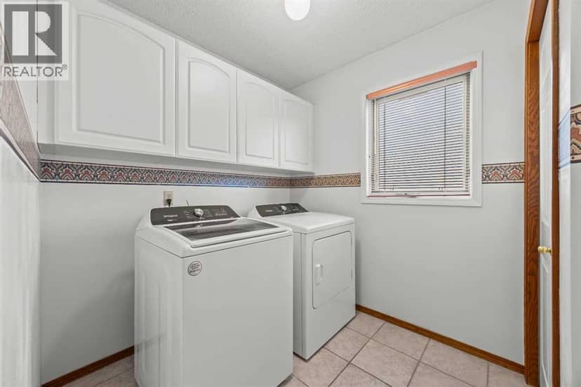707 Hawkside Mews NW — photo 17 of 40
