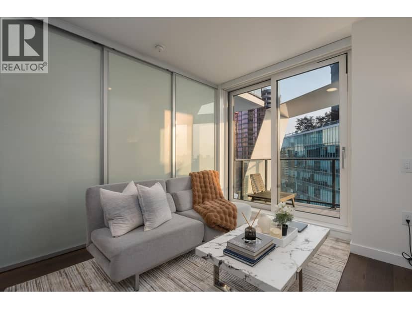 2004 620 CARDERO STREET, Vancouver, photo 4