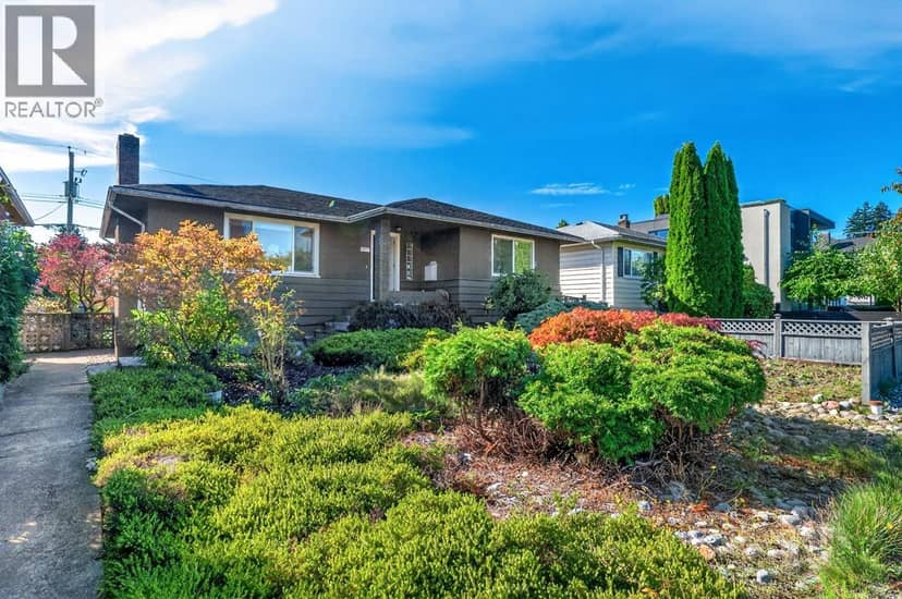 3232 W 16TH AVENUE, Vancouver, photo 2