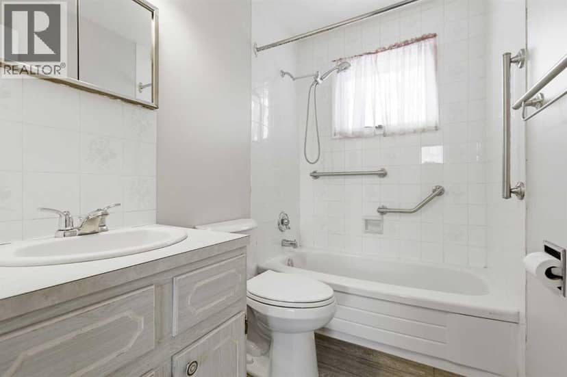 32 Fonda Mews SE — photo 27 of 40