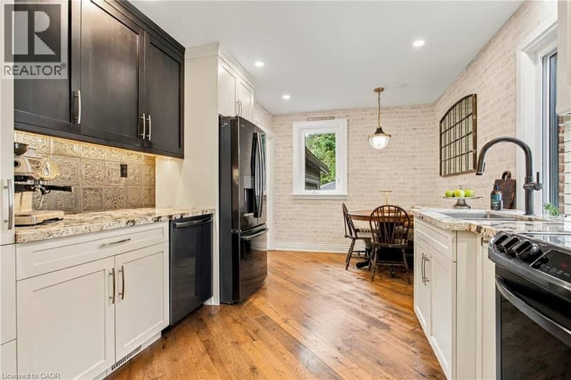 960 SHADELAND Avenue — photo 14 of 40