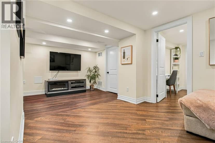 960 SHADELAND Avenue — photo 29 of 40