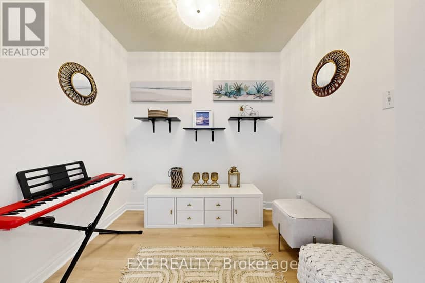 4882 Vienna Court — photo 23 of 40