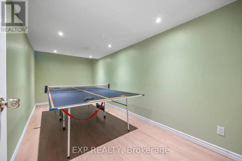 4882 Vienna Court — photo 25 of 40