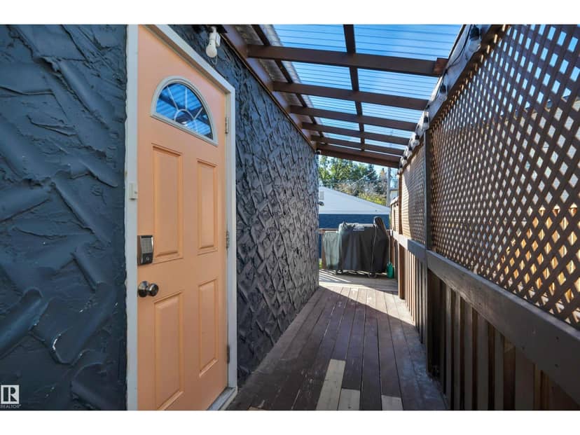 10647 68 AV NW, Edmonton, photo 3