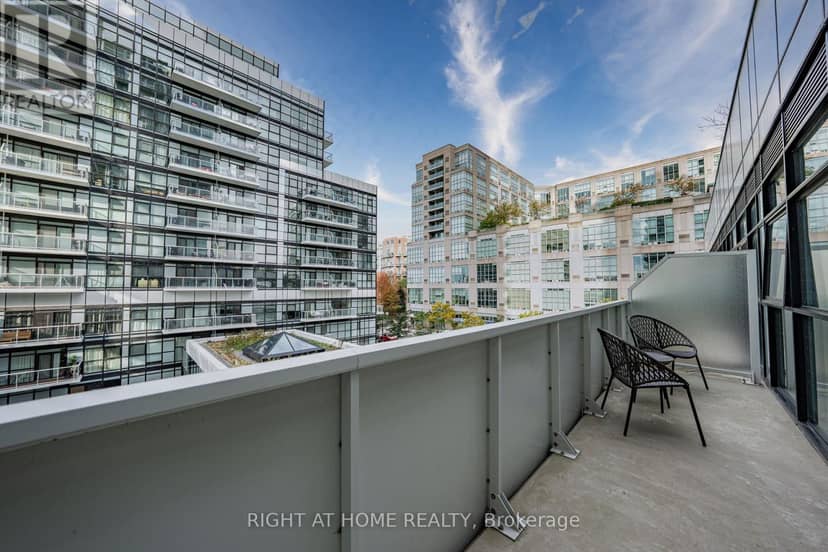 402 - 251 Manitoba Street — photo 9 of 30