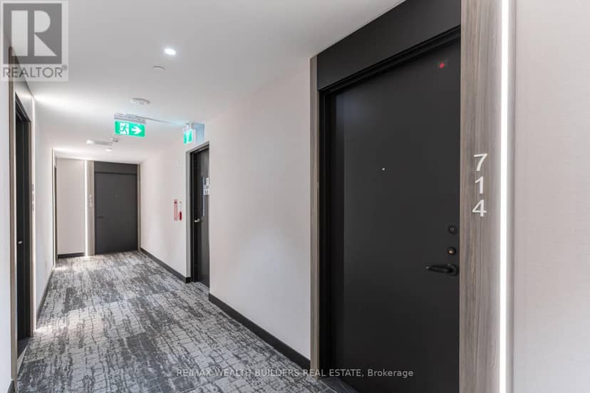 714 - 220 Missinnihe Way, Mississauga, photo 3