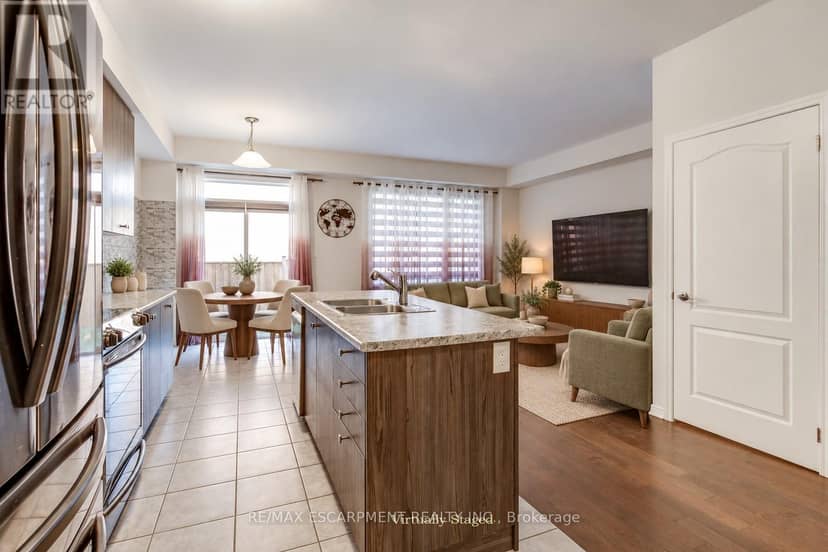 80 Oaktree Drive — photo 13 of 40