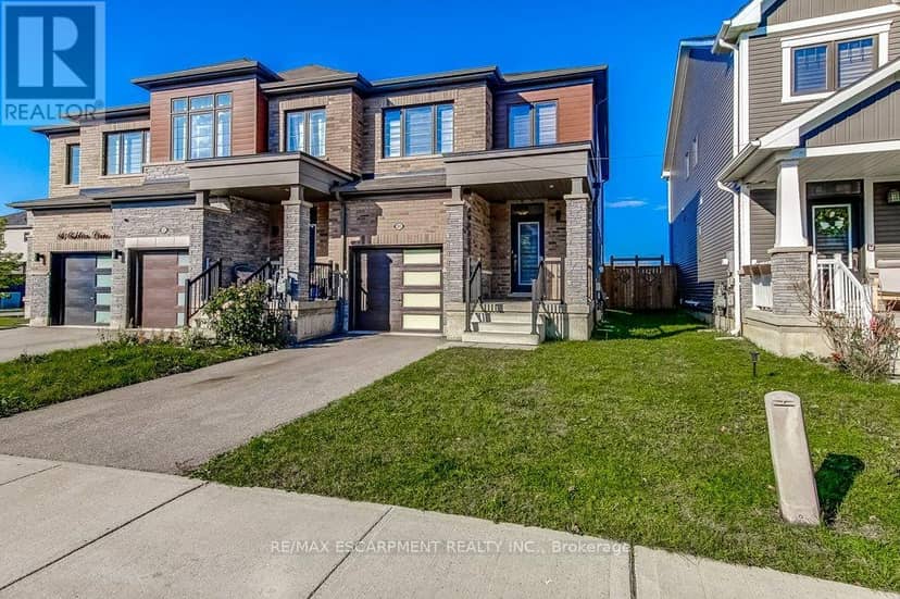 80 Oaktree Drive — photo 2 of 40