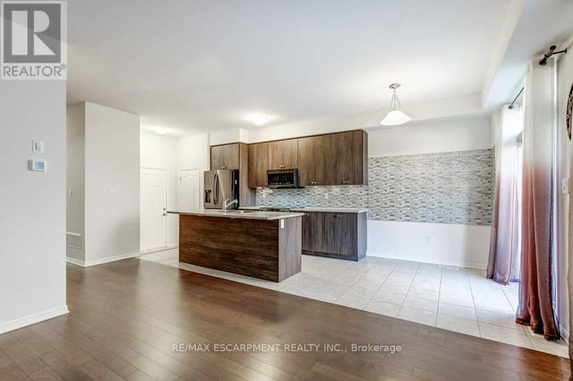 80 Oaktree Drive — photo 20 of 40