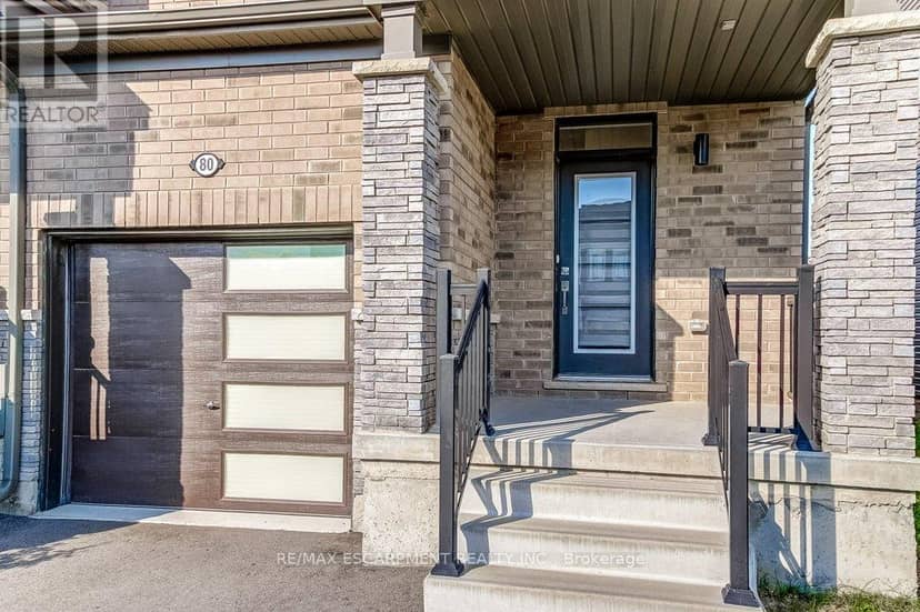 80 Oaktree Drive — photo 3 of 40