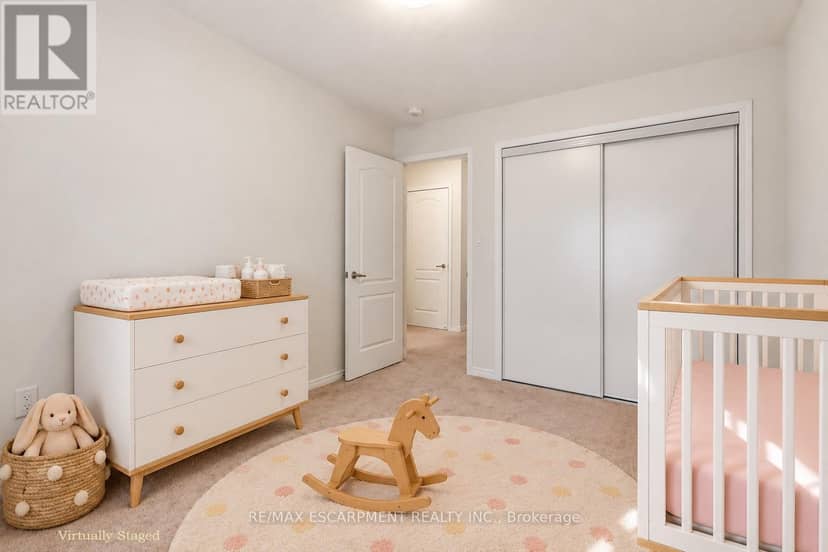 80 Oaktree Drive — photo 37 of 40