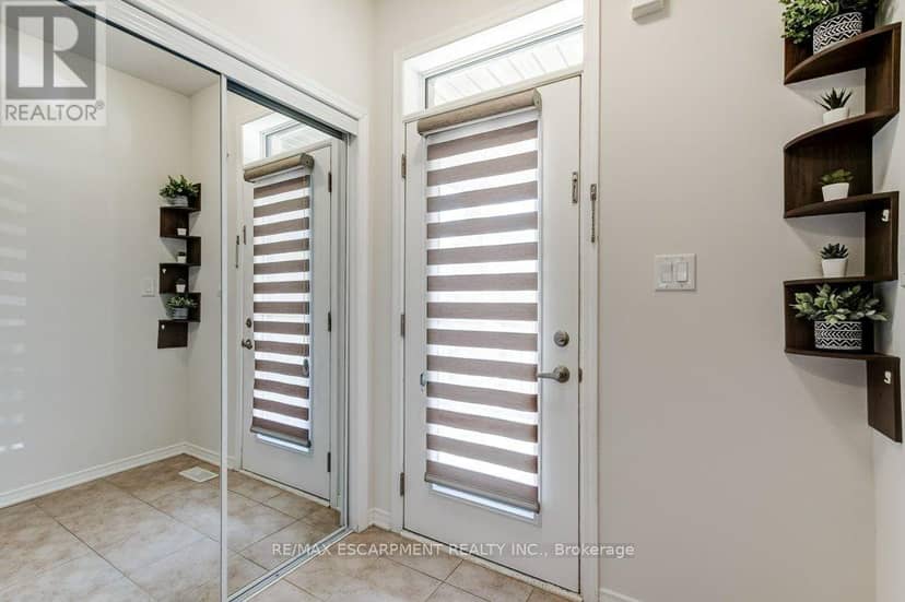 80 Oaktree Drive — photo 4 of 40