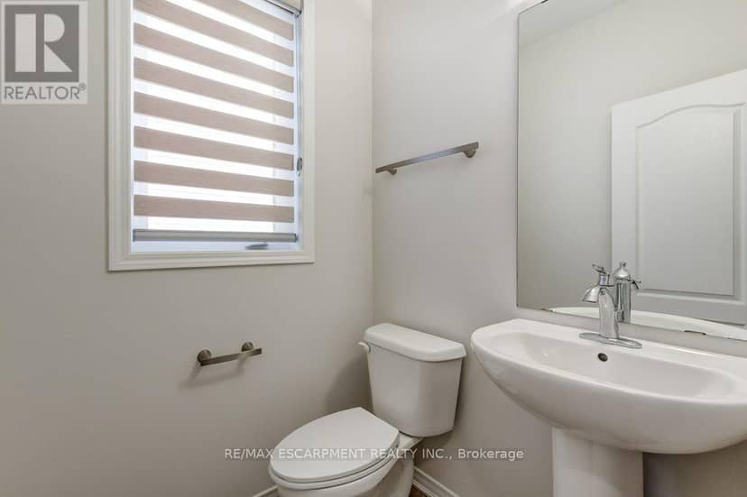 80 Oaktree Drive — photo 7 of 40