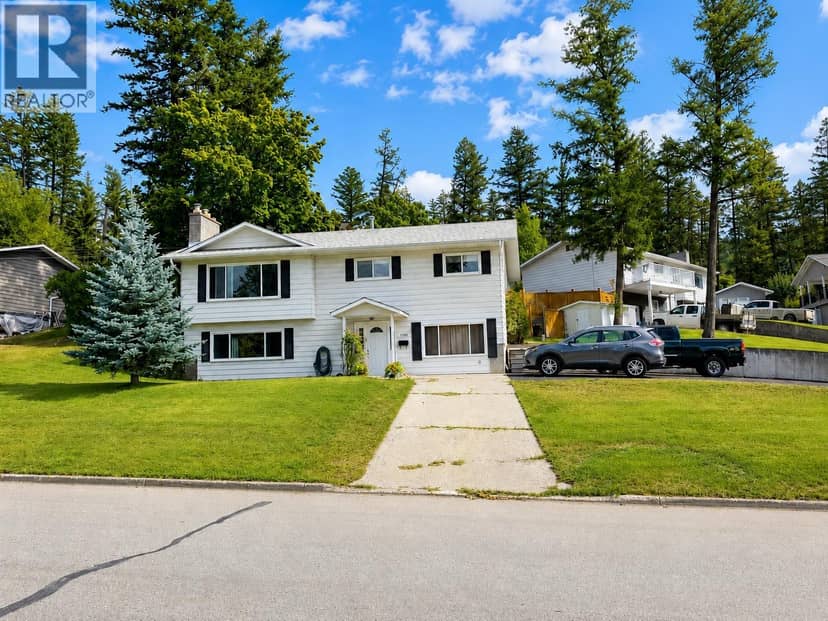 1350 N Eleventh Avenue, Williams Lake, photo 2