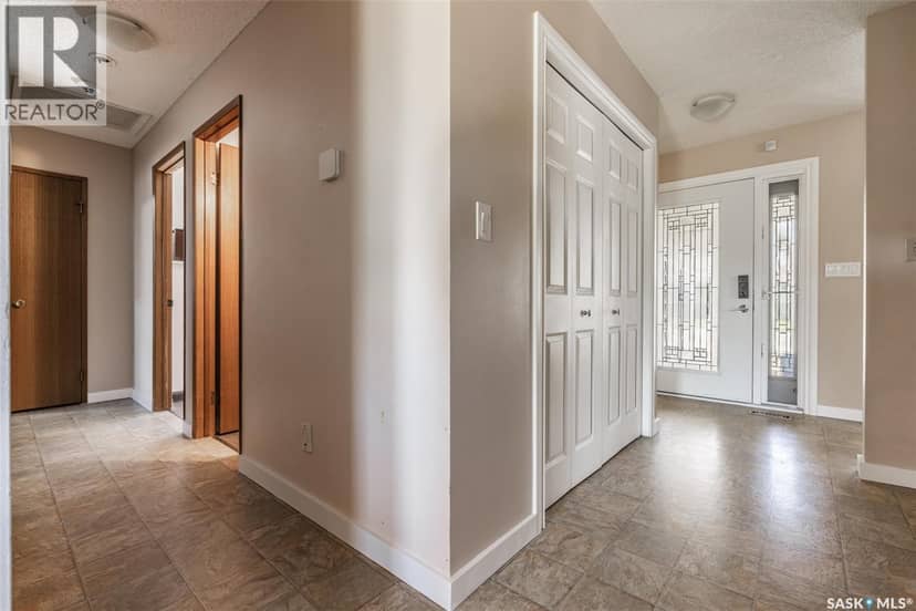 419 Kingsmere BOULEVARD — photo 15 of 40