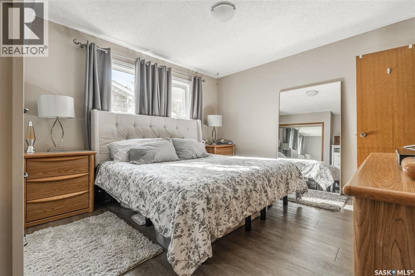 419 Kingsmere BOULEVARD — photo 16 of 40