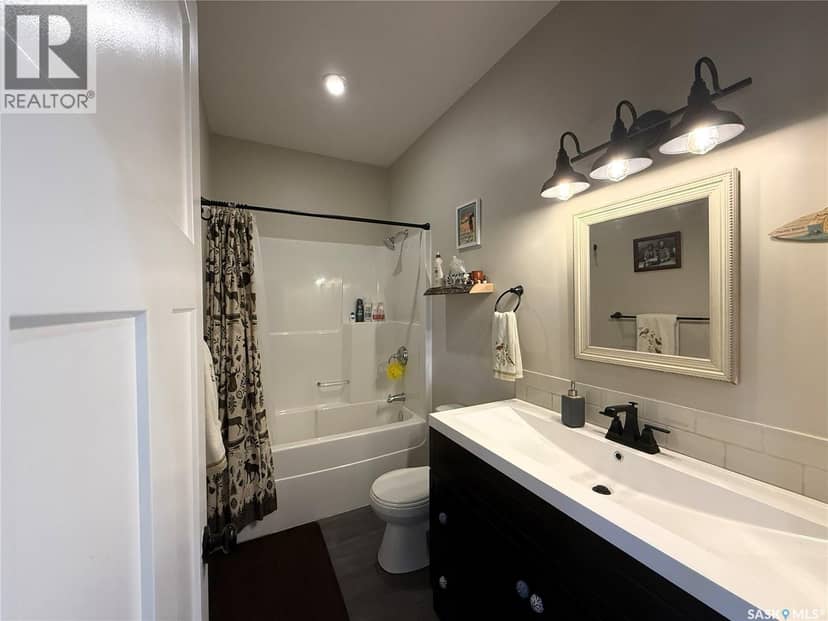 3 Anderson DRIVE — photo 15 of 40