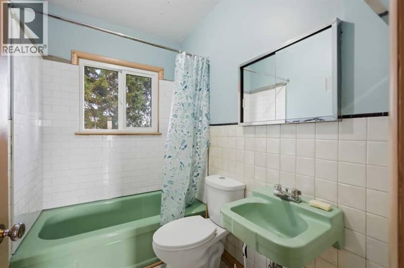 22027 Township Road 423 — photo 36 of 40
