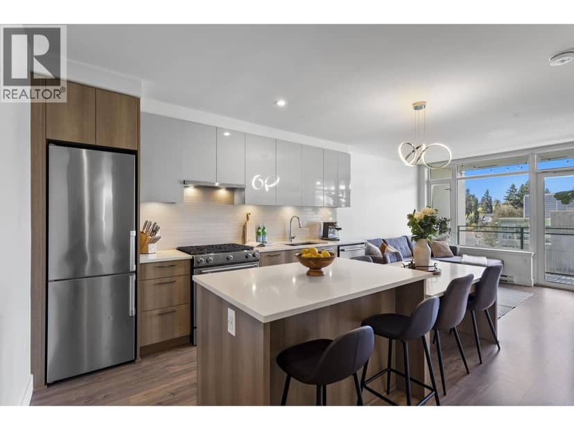 803 258 NELSON'S COURT, New Westminster, photo 2