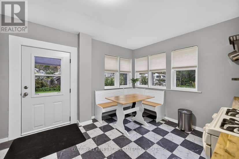 39 Amy Street — photo 16 of 35