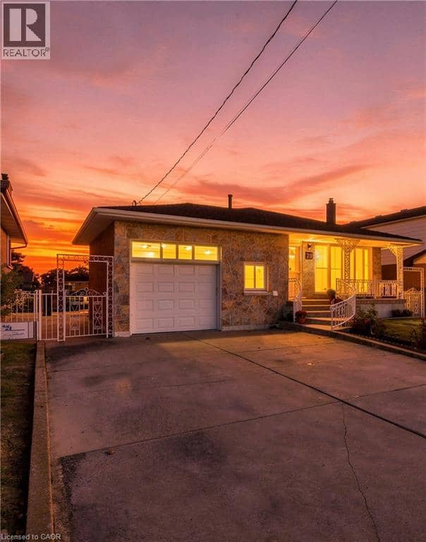79 OAKLAND Drive — photo 36 of 37