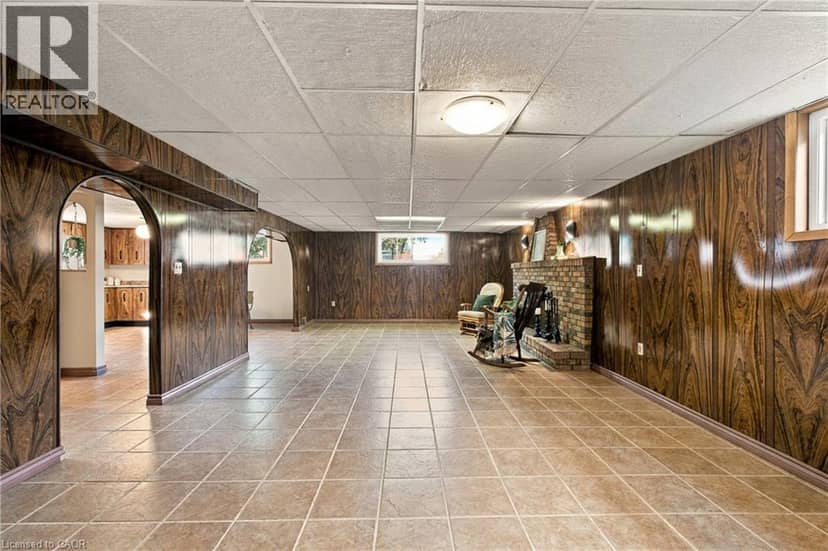 79 OAKLAND Drive — photo 25 of 37