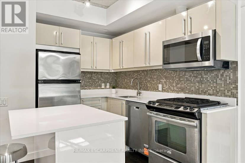 613 - 25 Oxley Street — photo 12 of 29