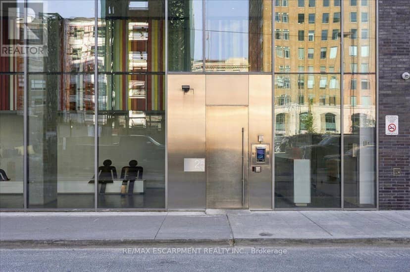 613 - 25 Oxley Street — photo 4 of 29