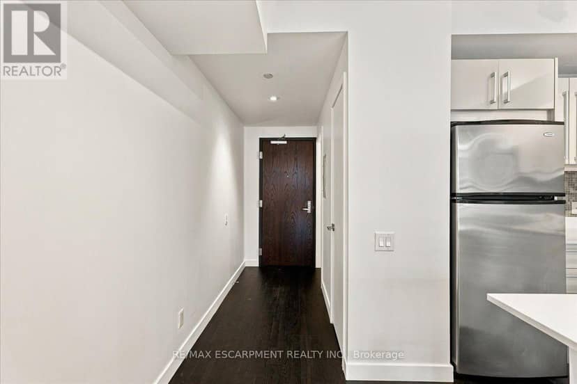 613 - 25 Oxley Street — photo 6 of 29