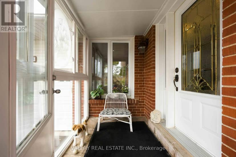 305 Renforth Drive — photo 4 of 28