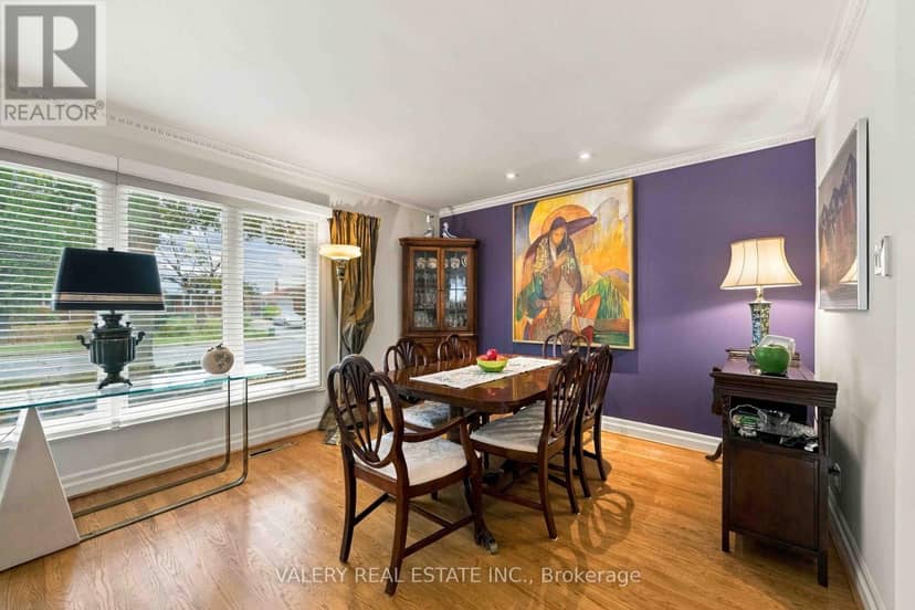 305 Renforth Drive — photo 7 of 28