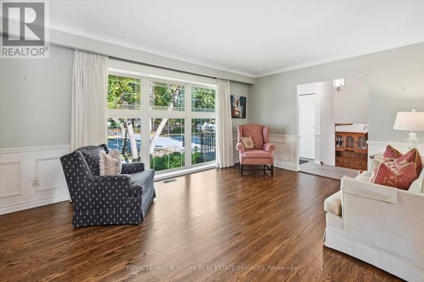 362 Oakwood Drive, Burlington, photo 7