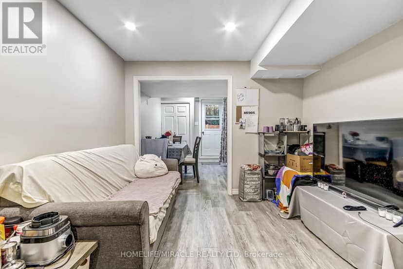 23 Willis Avenue — photo 18 of 23