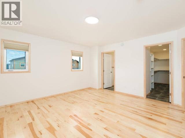 52 Ellwood Street — photo 27 of 35