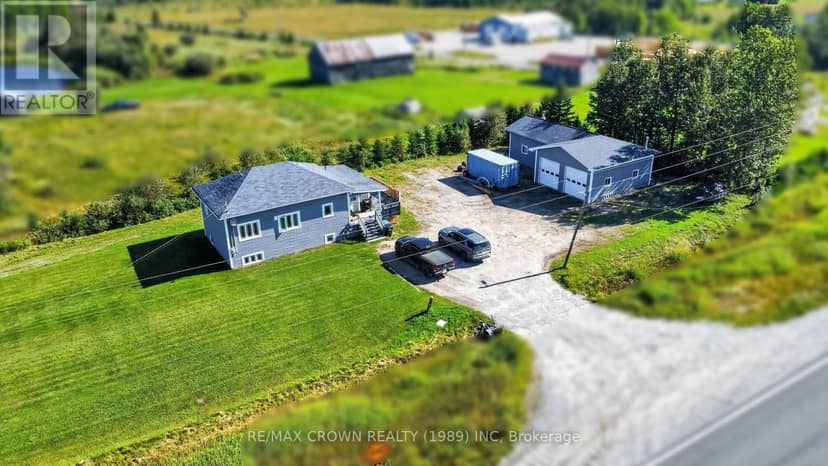 84 Highway 11 Highway E, Hearst