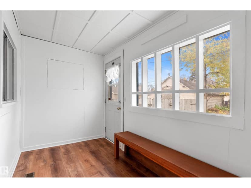 11514 93 ST NW — photo 30 of 40