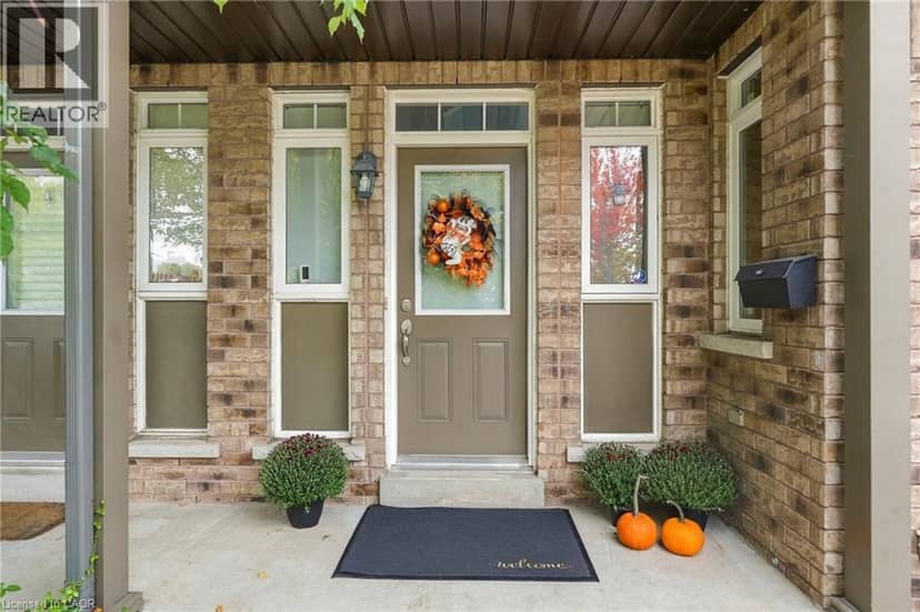 1076 RYCKMAN Common, Burlington, photo 2