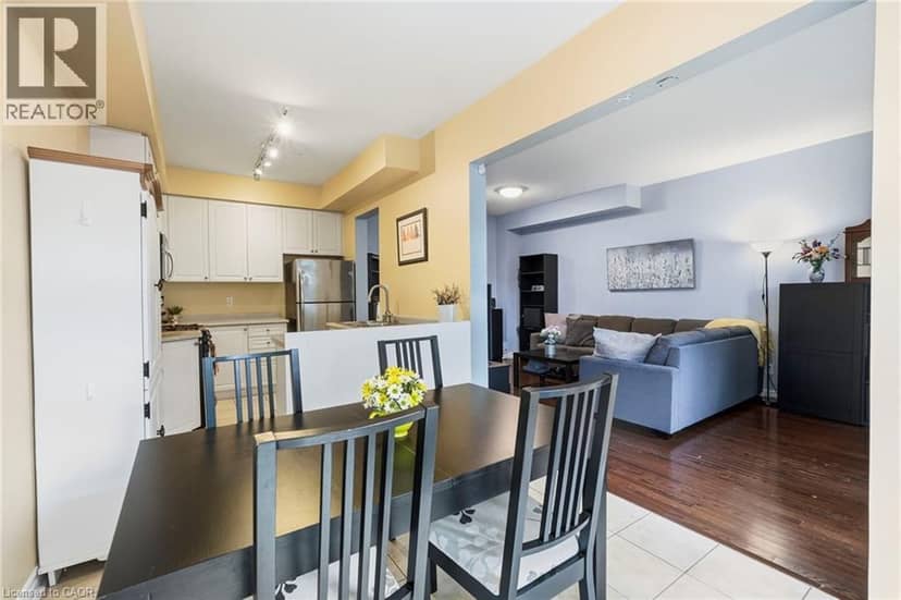 1076 RYCKMAN Common — photo 13 of 38